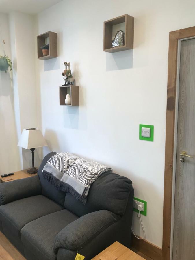 Nant Apartment - Ground Floor Menai Bridge Buitenkant foto